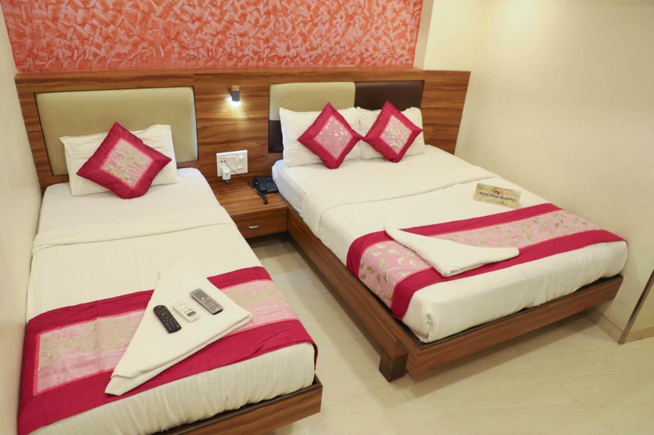 מומביי Hotel Plaza Executive - Near Bkc מראה חיצוני תמונה