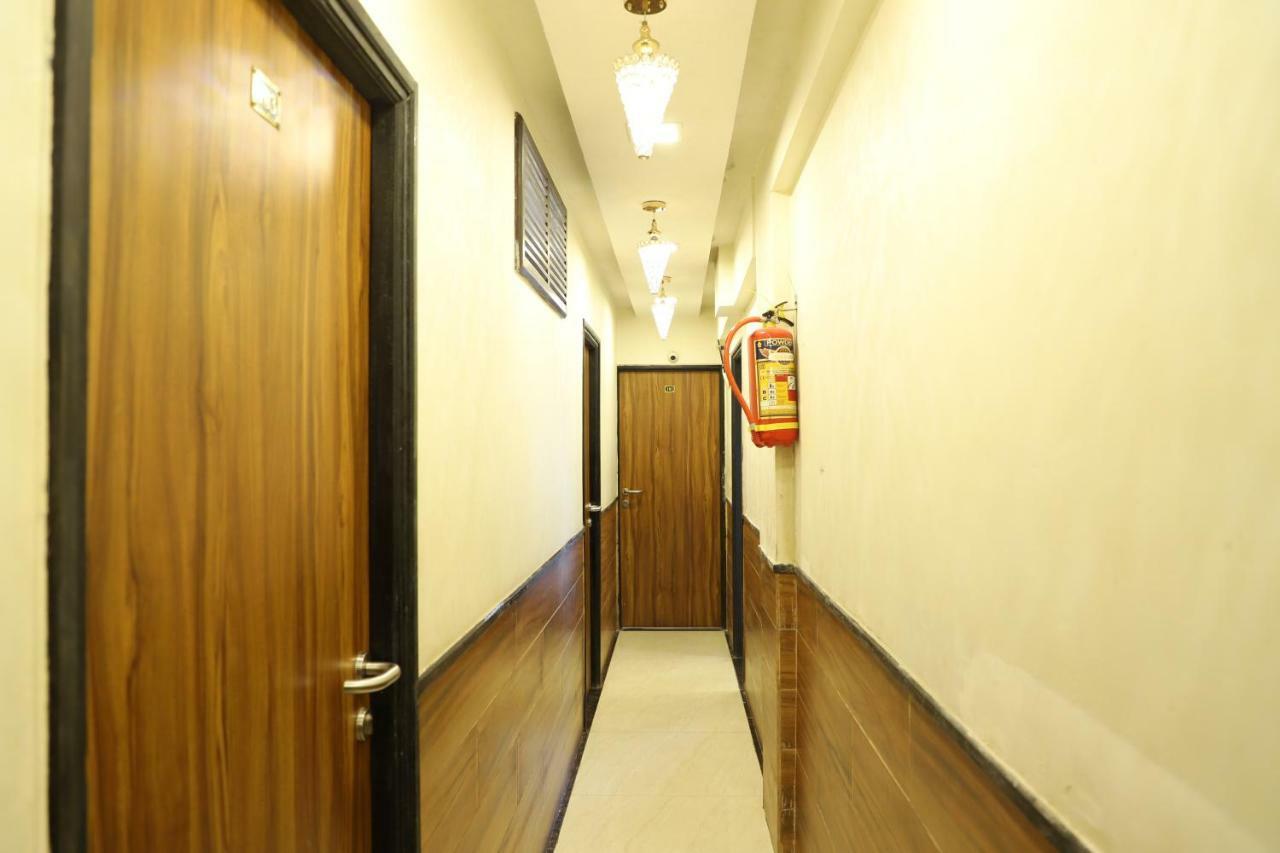 מומביי Hotel Plaza Executive - Near Bkc מראה חיצוני תמונה