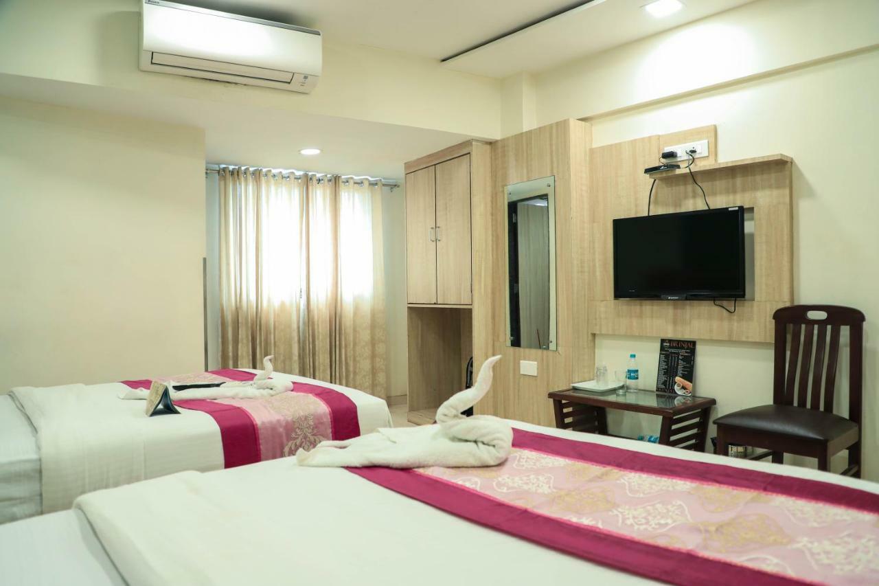 מומביי Hotel Plaza Executive - Near Bkc מראה חיצוני תמונה