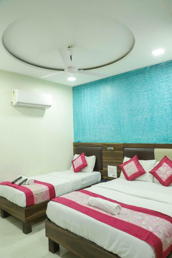 מומביי Hotel Plaza Executive - Near Bkc מראה חיצוני תמונה