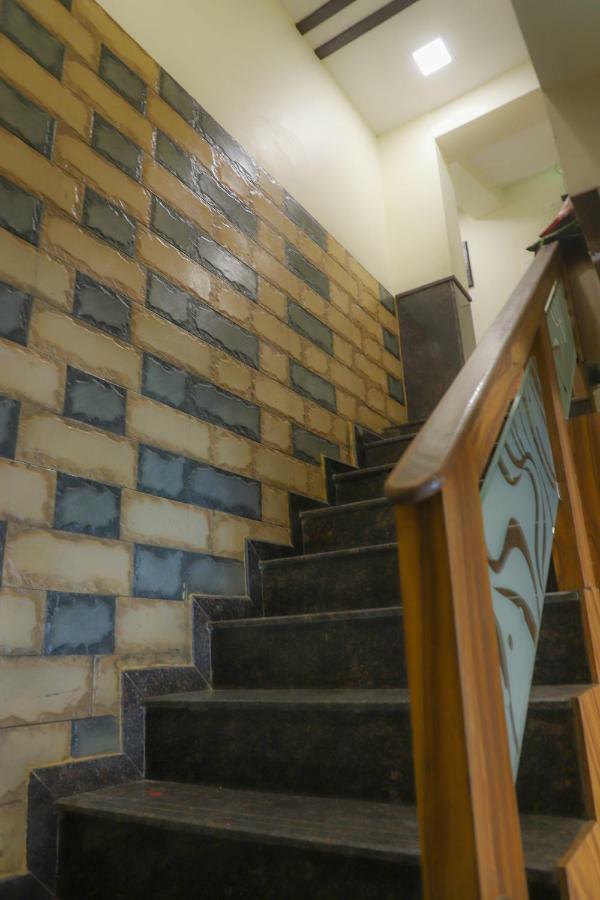 מומביי Hotel Plaza Executive - Near Bkc מראה חיצוני תמונה