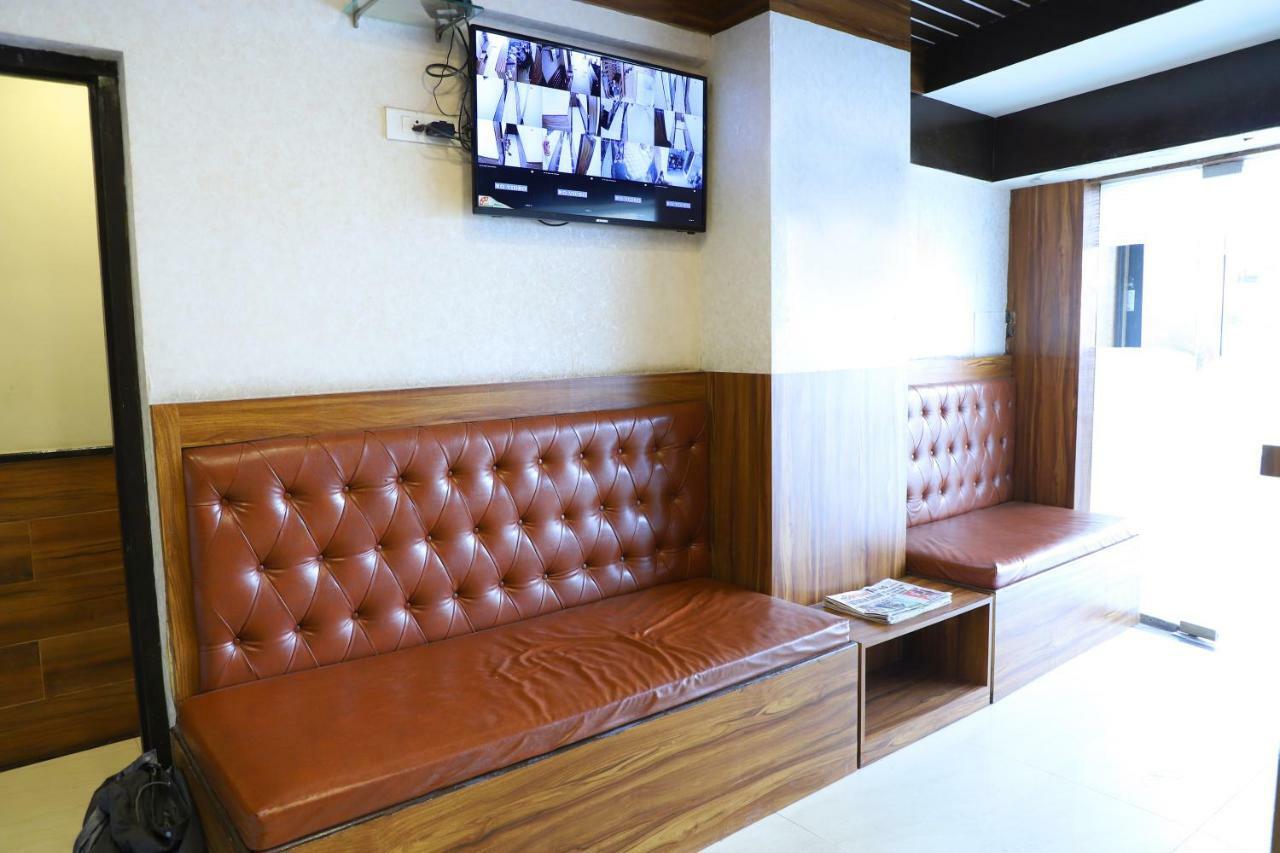מומביי Hotel Plaza Executive - Near Bkc מראה חיצוני תמונה
