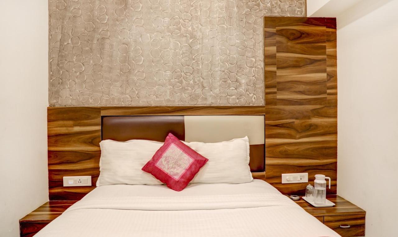 מומביי Hotel Plaza Executive - Near Bkc מראה חיצוני תמונה